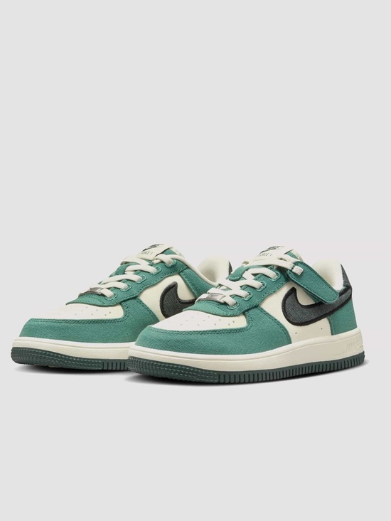 Nike Other - Nike Air Force 1 Low Easyon Green/White/Black 9C